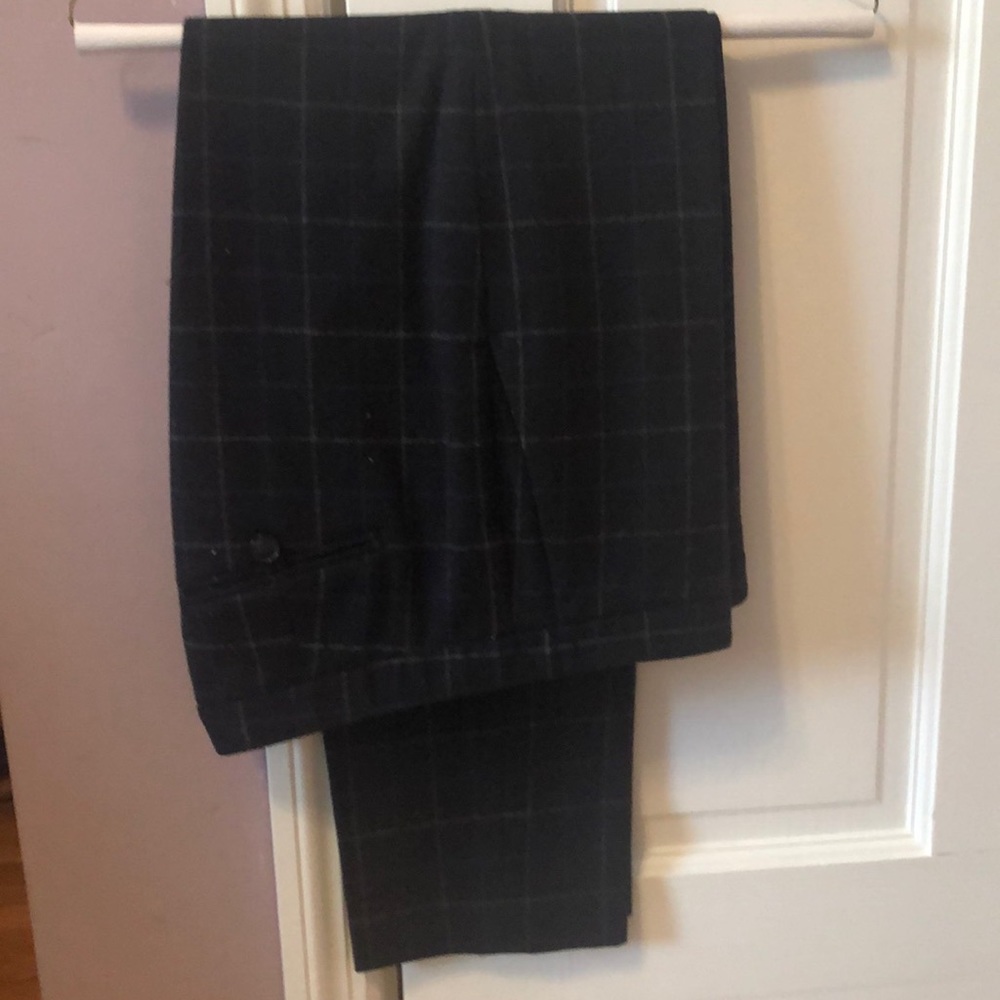 Theory Navy base and grey plaid pant